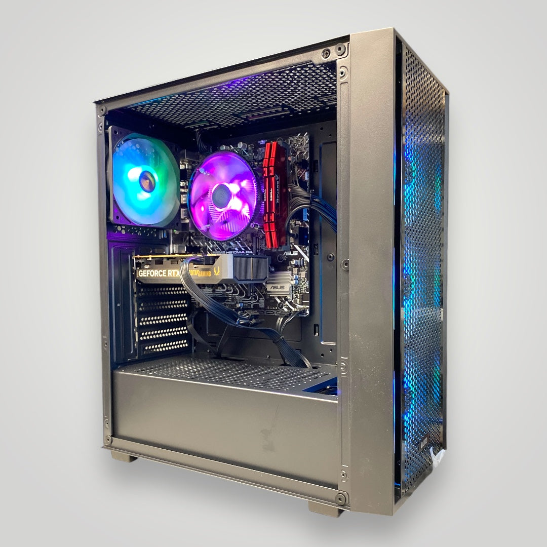 Tour Gaming Core i7 - RTX 5050
