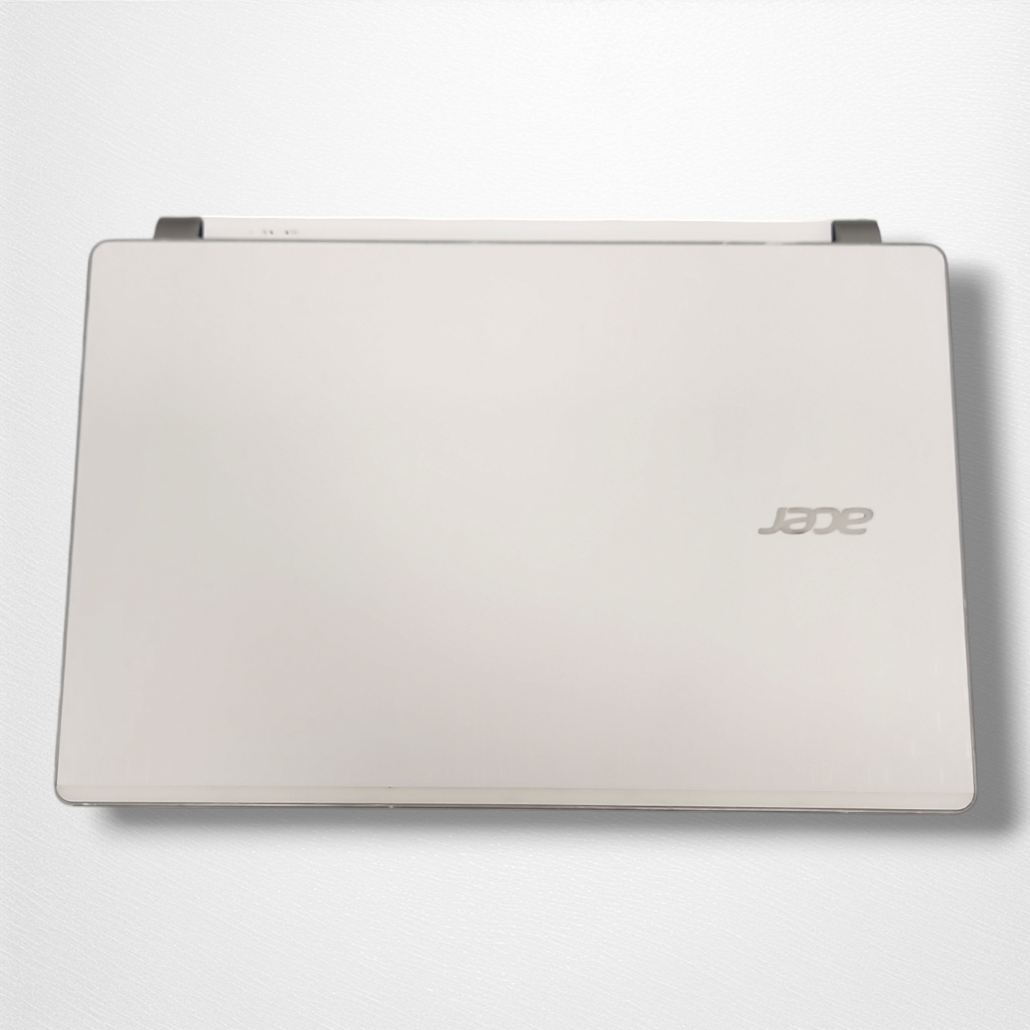 Acer Aspire V3-372T
