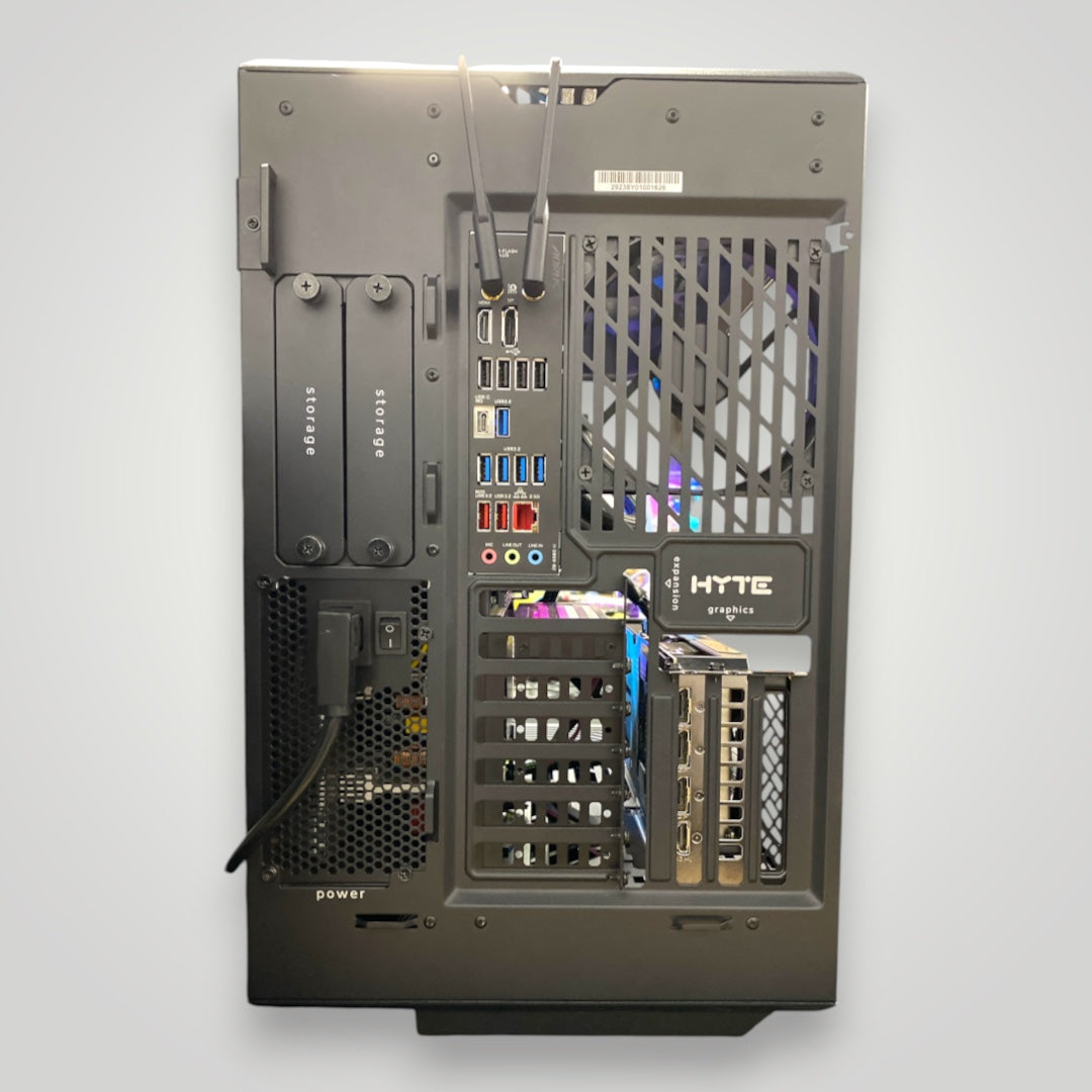 Tour Gaming Ryzen 7, RTX 5070